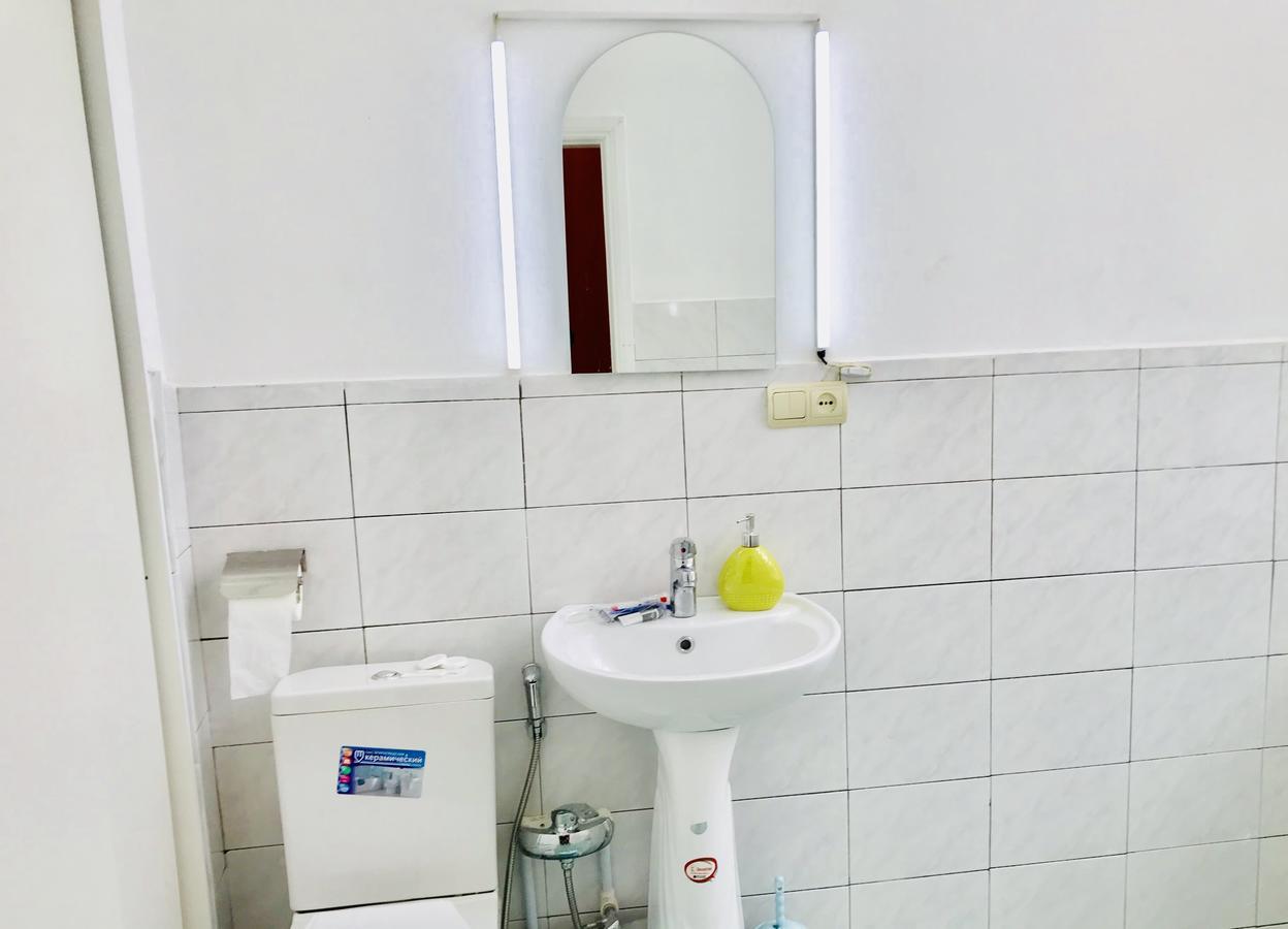 Check-In Apartment Near Fountain Square Vidadi Str Baku Ngoại thất bức ảnh