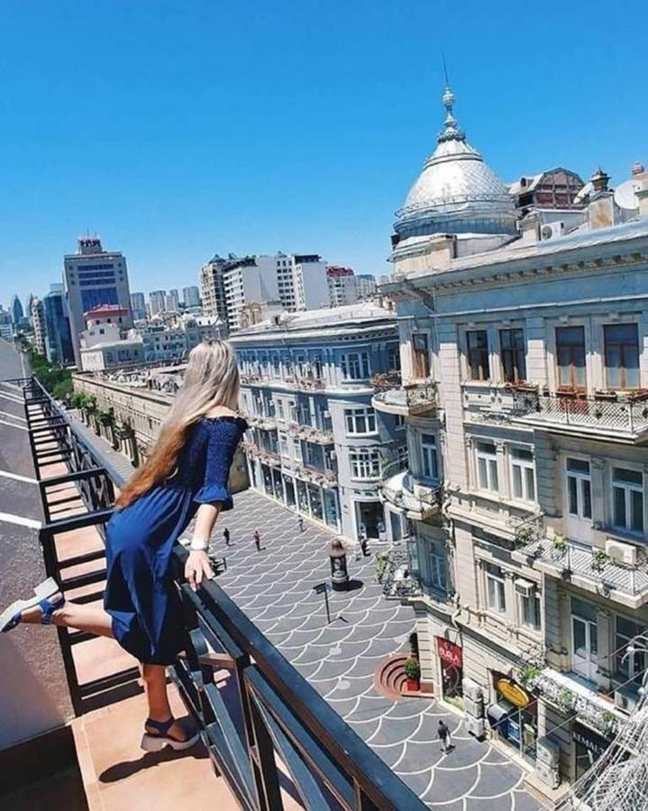 Check-In Apartment Near Fountain Square Vidadi Str Baku Ngoại thất bức ảnh